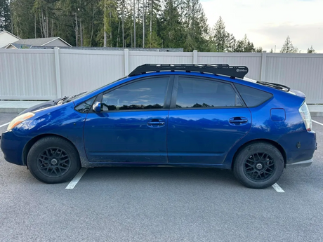2004-2009 Toyota Prius Aluminum Roof Rack